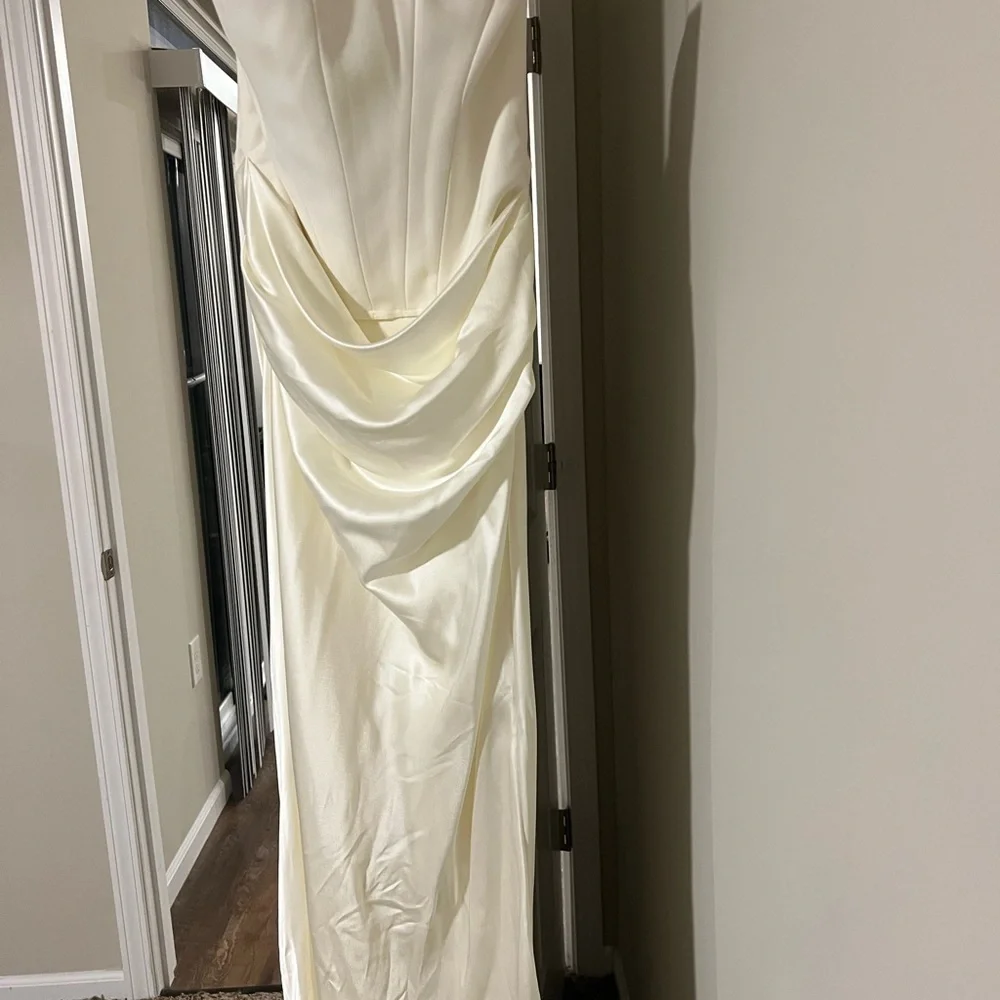 Persephone House of CB Dress - Picture 2 of 7